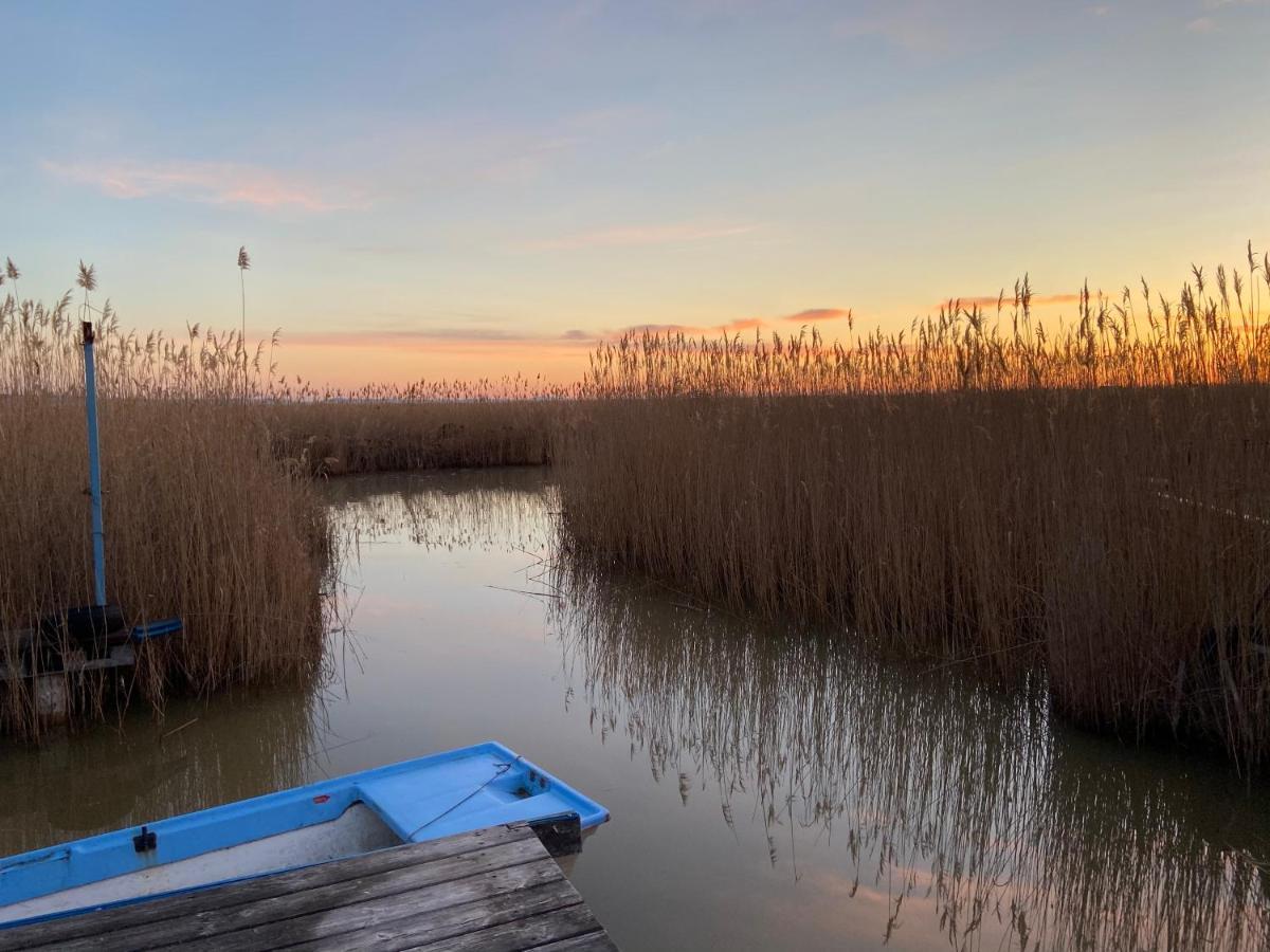 Seehuette Neusiedlersee - Pfahlbau Waterfront 1 Руст Экстерьер фото